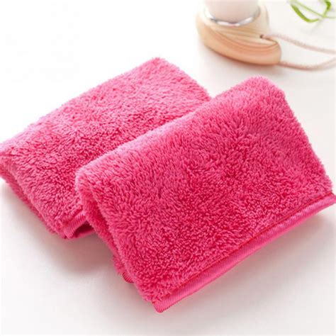 Revolutionize Your Skincare Routine with the Magic Makeup Remover Cloth